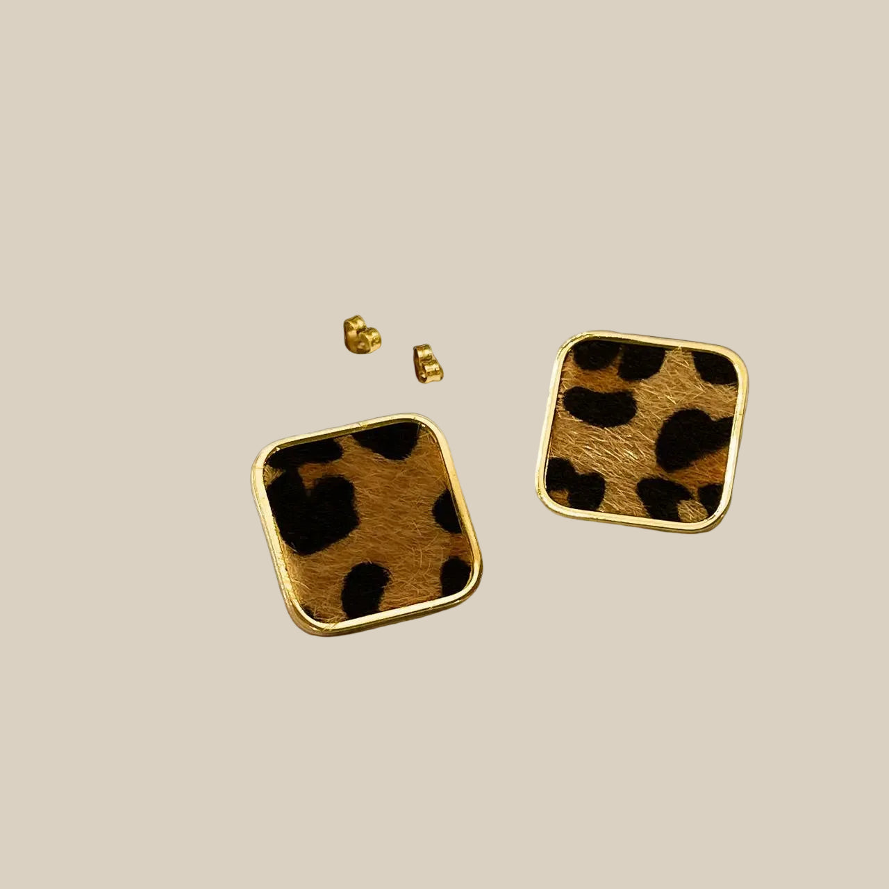 Leopard printed earings